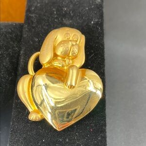2.10.26-28 JJ Jonette Vintage Matte & Shiny Goldtone Dog Heart Brooch